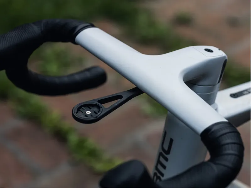 Computer Mount ICS Carbon Aero Cockpit black-1