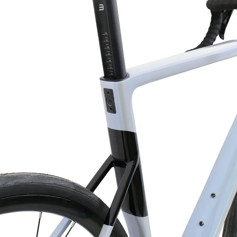 Astra 105 Di2 Aksium Opal Bike Black-4