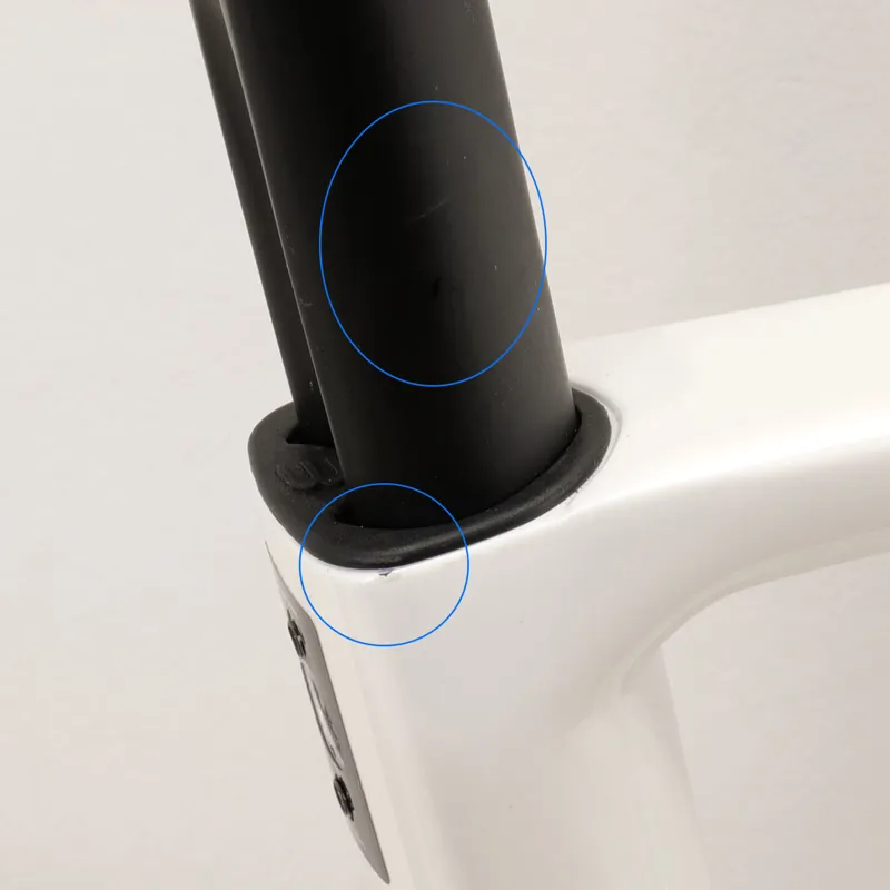 Venta R 105 12x Pearl Ex Demo Bike White Small-9