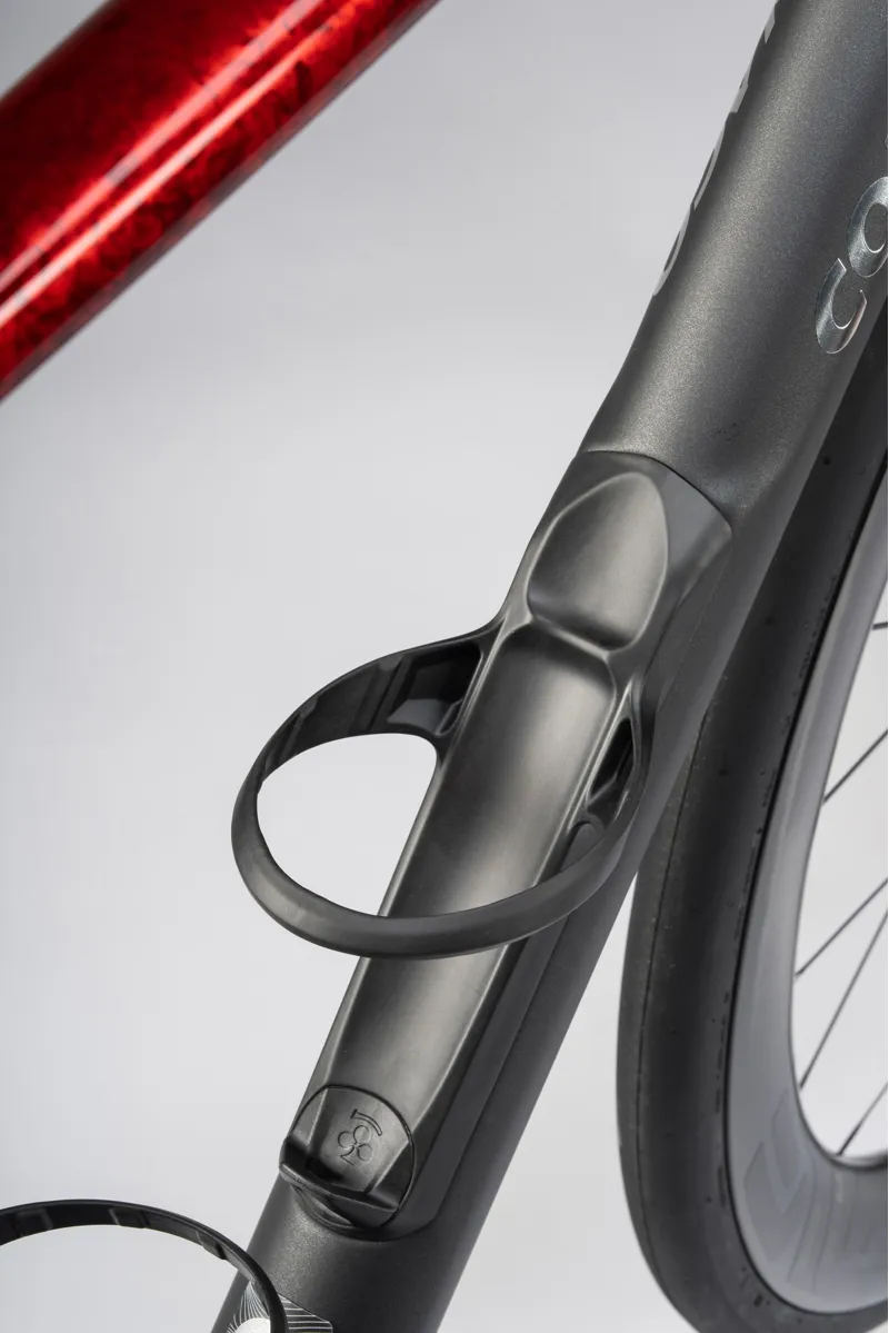 Colnago C72 Disc 2026 Carbon Road Bike Dura Ace Di2 / ENVE 4.5 - Black/Red-10