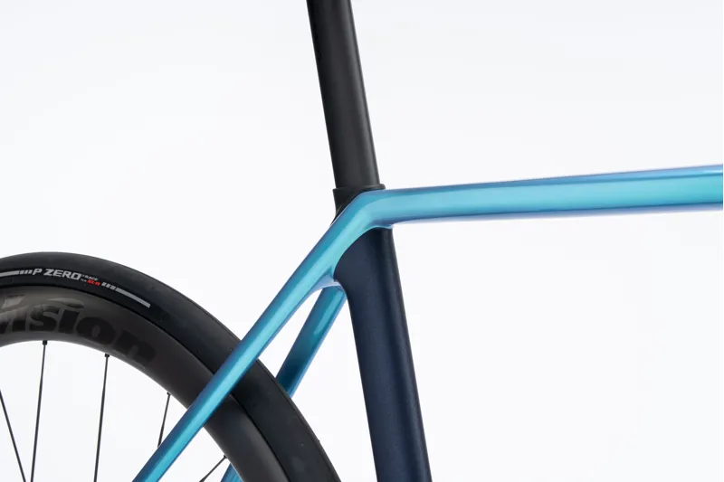 Colnago C72 Disc 2026 Carbon Road Race Bike Dura Ace Di2 - Blue/Light Blue-10