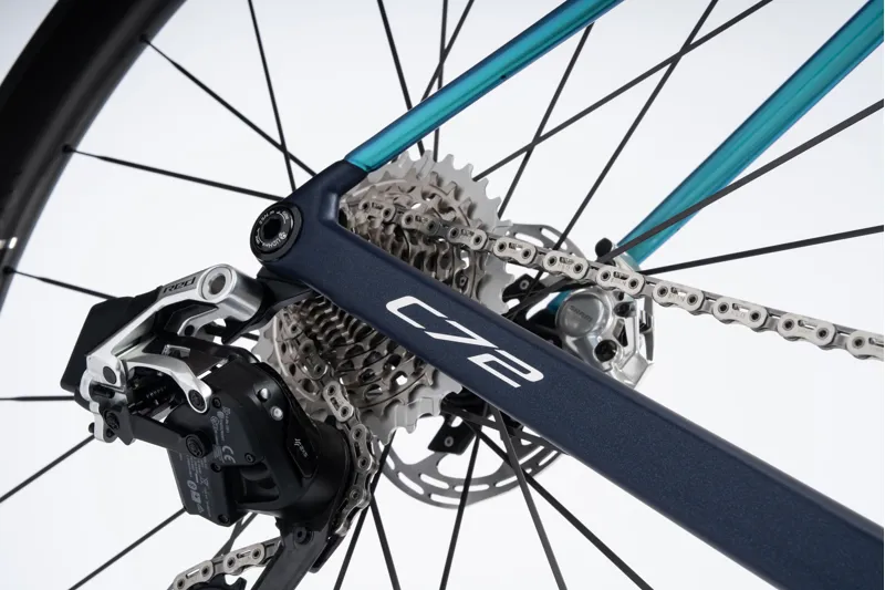 Colnago C72 Disc 2026 Carbon Road Race Bike Dura Ace Di2 - Blue/Light Blue-11