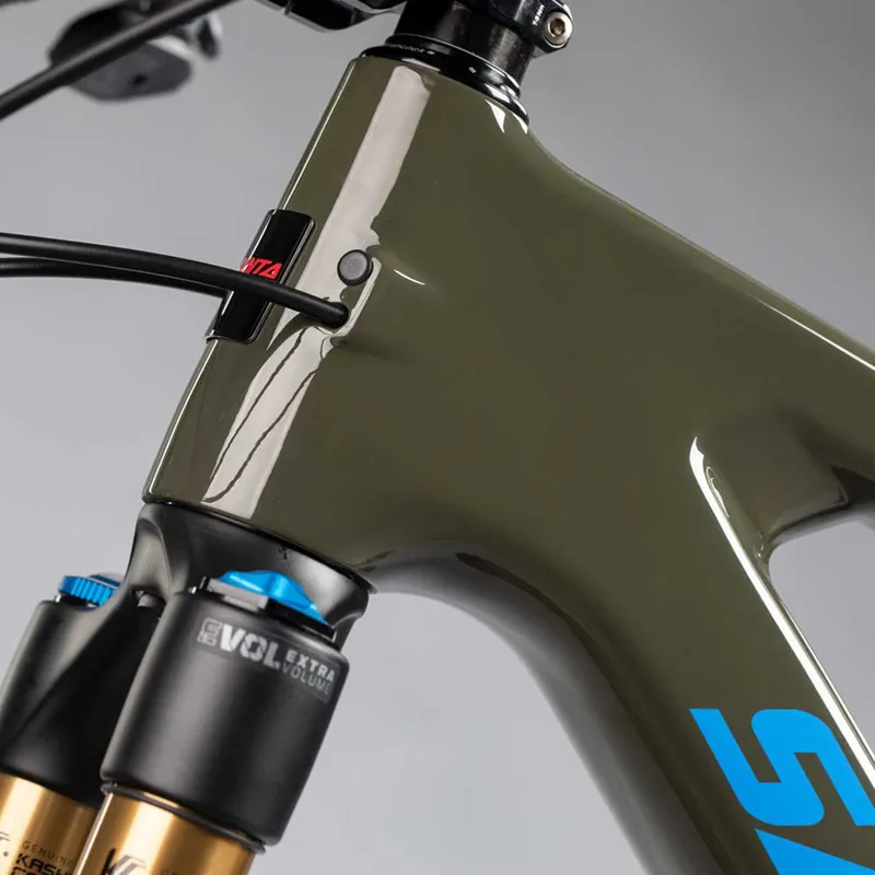 Santa Cruz Bronson Carbon C - GX AXS Reserve NGT Carbon Mountain Bike -4