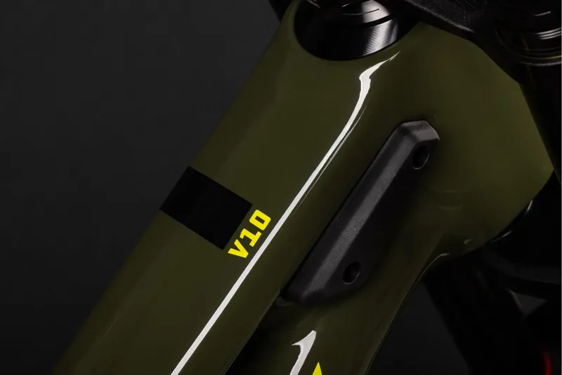 Santa Cruz V10 CC DH S-Kit-1