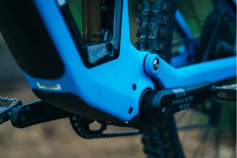 Transition Relay Carbon XX AXS Electric Mountain Bike in Tr Blue-5
