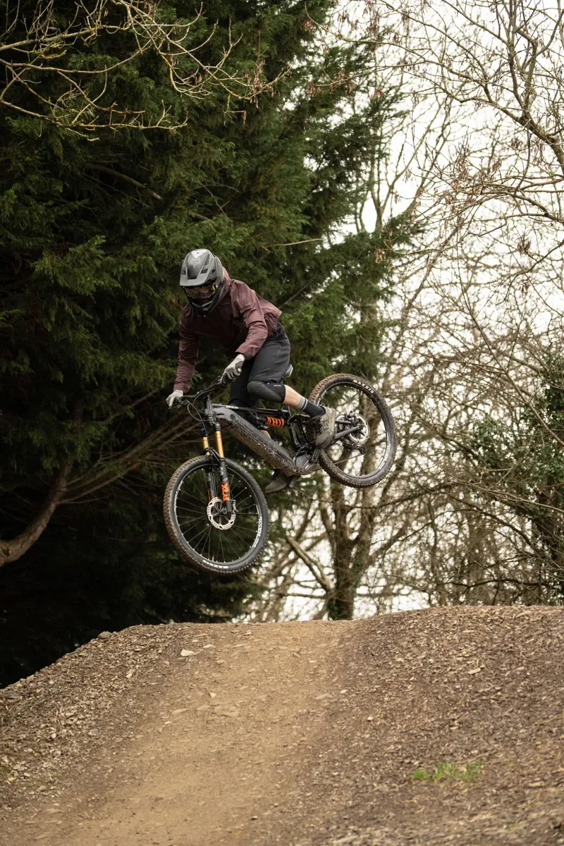 PROTECT Flux RHEON Knee Pad BK-4