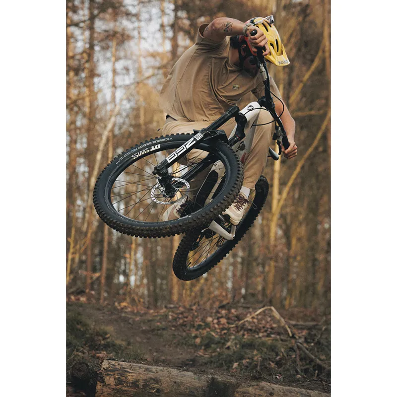 Tacky Chan Gravity Radial Pro - 27. 5 Black 27.5x2.50-3