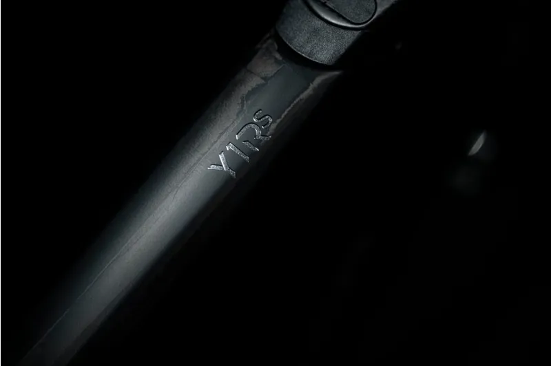 Colnago Y1RS Disc 2026 Dark Series Limited Edition Dura Ace Di2 Full Bike -3