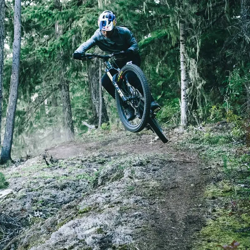 Santa Cruz Vala MX C S Electric Mountain Bike Gloss Grey-6