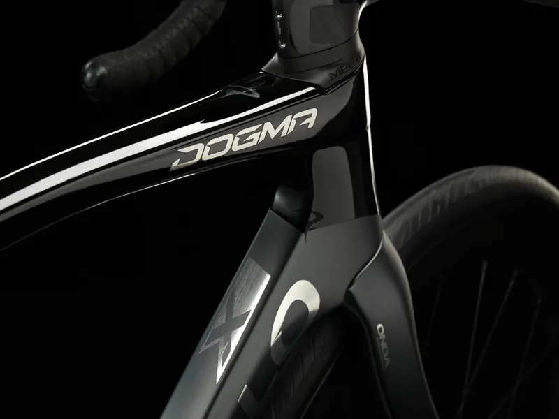 Pinarello Dogma X E202 Dura Ace Di2 road bike Xolar Black-3