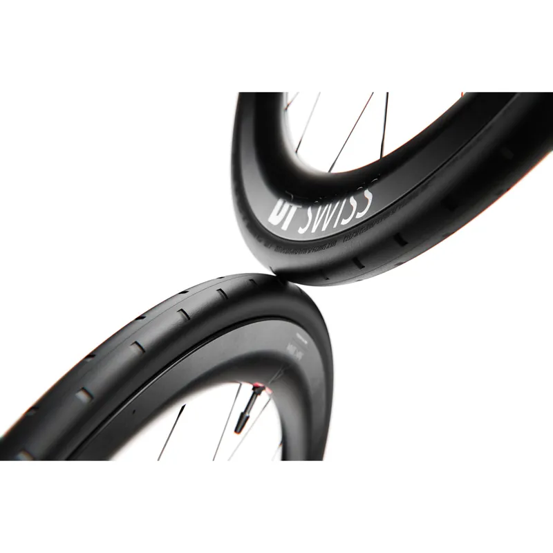 DT Swiss ARC 1100 DICUT Disc Brake WTS - Carbon Clincher 85x22mm Rim - Front with Tyre-4