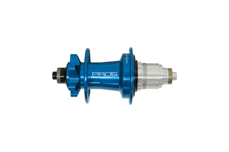 PRO 5 Rear hub- 24 Spoke Hole- 135mm - QR - Blue -3