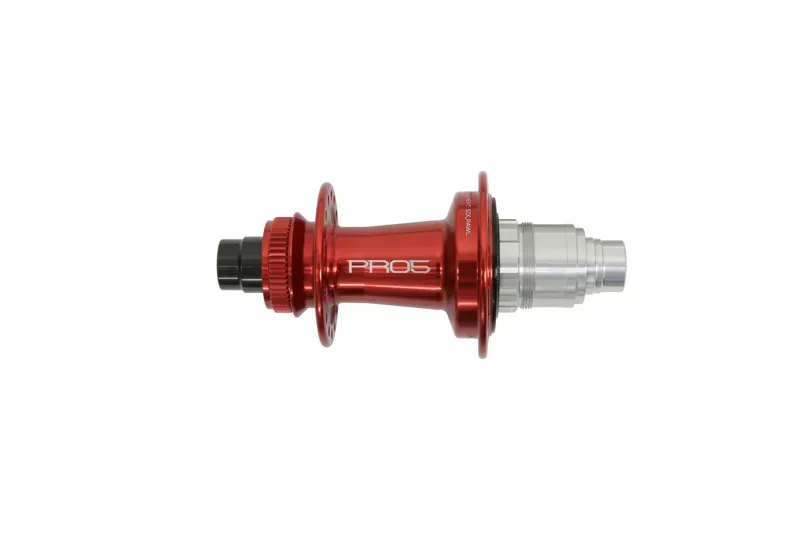 PRO 5 C/Lock Rear hub- 32 Spoke Hole- 148mm - 12mm - Red -4