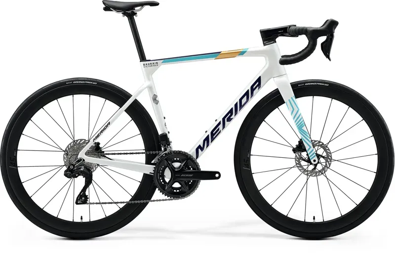 2026 Merida Scultura 6000 Road Bike - 105 DI2 -  Team Replica-1