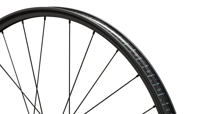 Specialized Trav. SL II Hydra2 Car. Fr. Wh. 29-inch 28h in Black-10