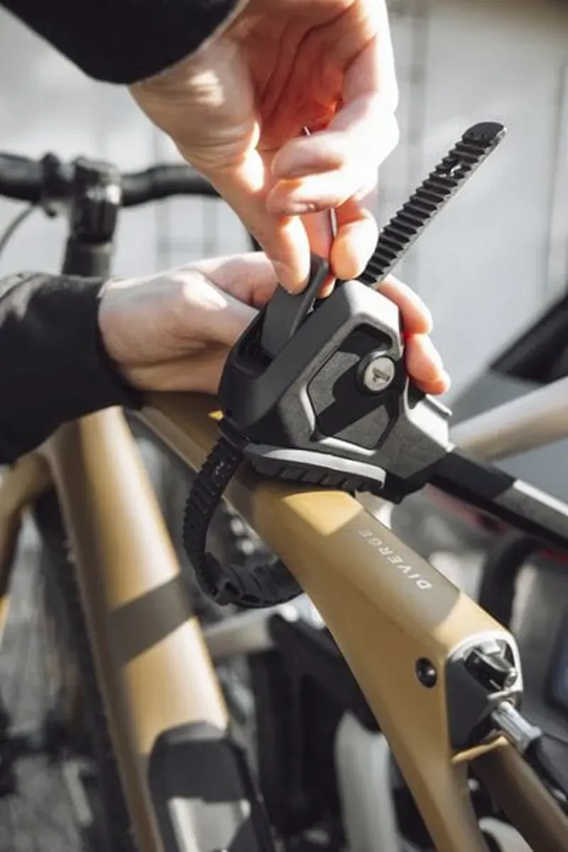 Thule EasyFold 3 Towbar Cycle Rack 3 Bike 13pin-4