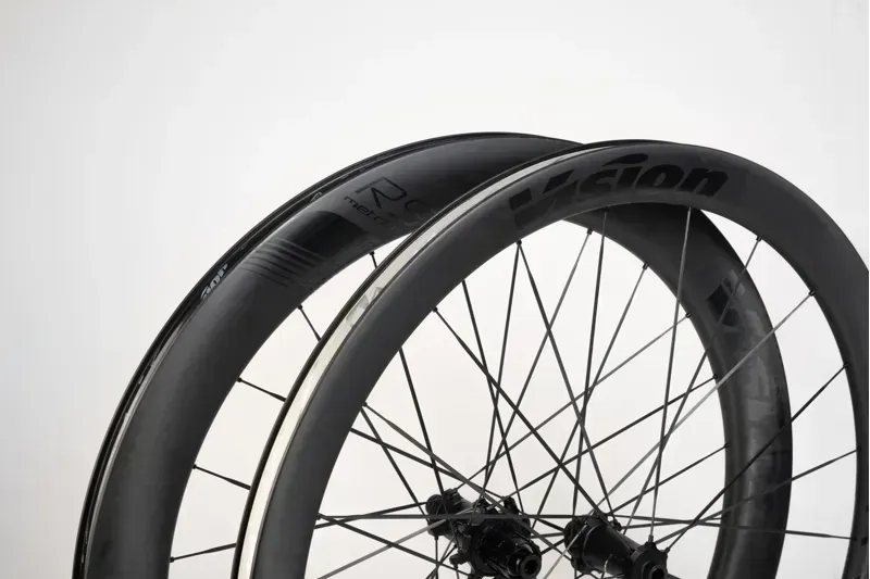 Vision Metron 60 RS SL Disc TLR Carbon Road Wheelset in Black-5